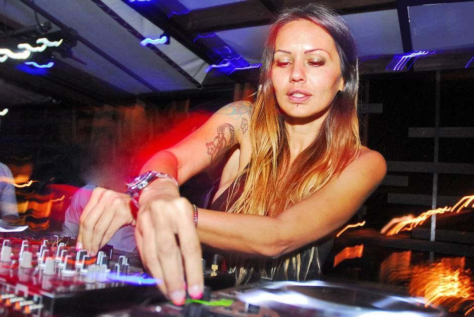 best female dj kolhapur