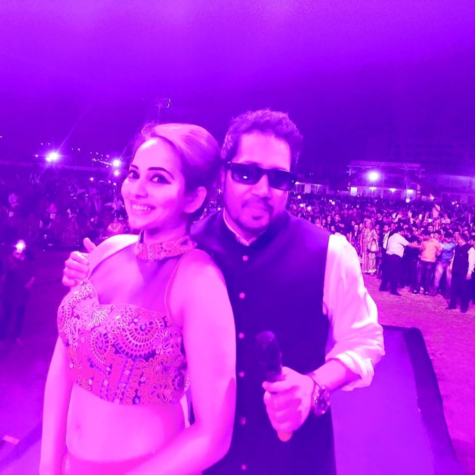 famous female singer kolhapur