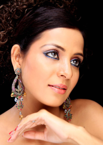 professional female model kolhapur